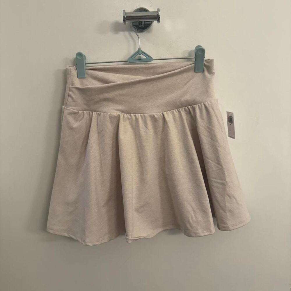 Old Navy cream high rise tennis skirt — brand new with tags
